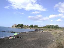 Sabbie Nere a Santa Severa: un’Oasi di Libertà e Legalità alle Porte di Roma